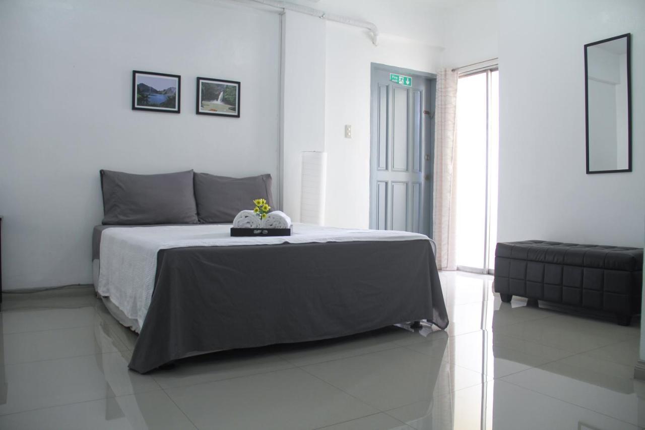 Lägenhet Studio på 37 m² i Makati med 1 badrum  Manila Exteriör bild