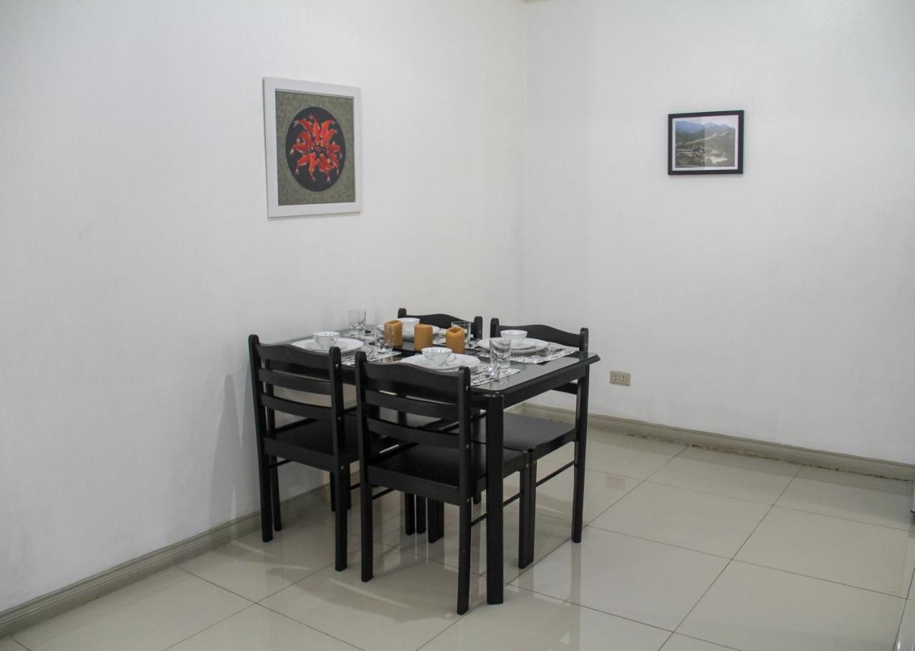 Lägenhet Studio på 37 m² i Makati med 1 badrum  Manila Exteriör bild