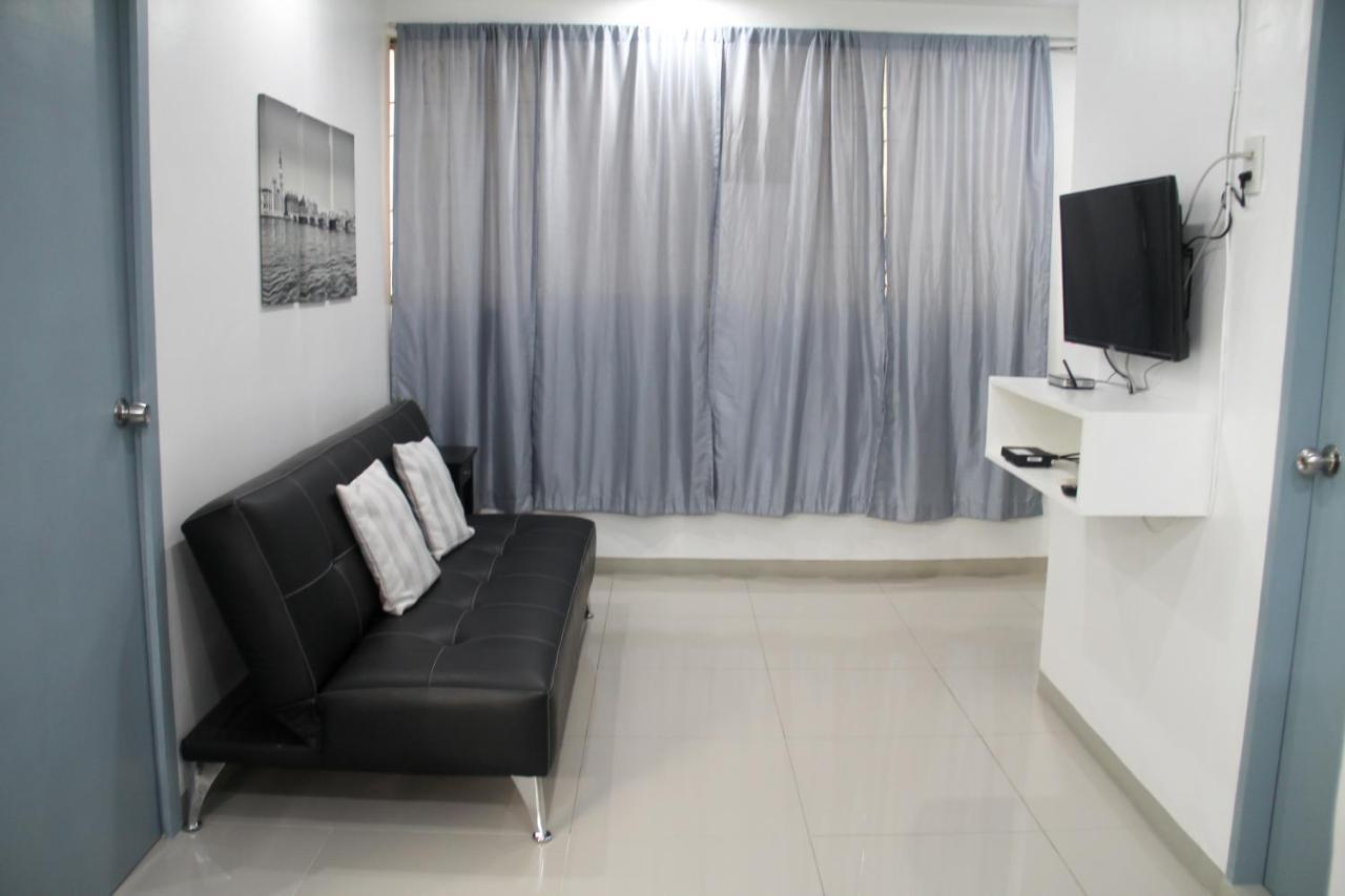 Lägenhet Studio på 37 m² i Makati med 1 badrum  Manila Exteriör bild